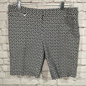 White House Black Market Patterned Bermuda Shorts Size 6